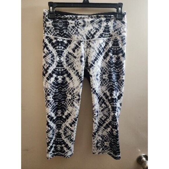 Victoria’s Secret VSX Sport Knockout Crop Tie Dye Leggings Women’s Size‎ S - Picture 1 of 5